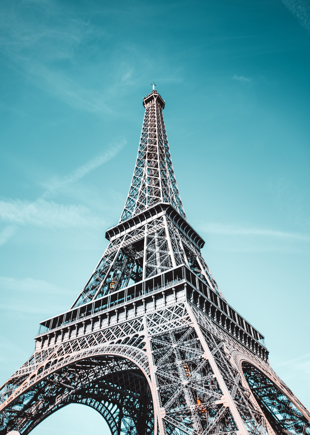 Torre Eiffel de hierro y acero